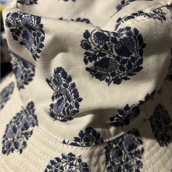 J Crew Floral Bucket Hat in Navy and Cream - Picture 6 of 7